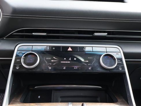 Used 2024 Genesis GV80 2.5T image 56