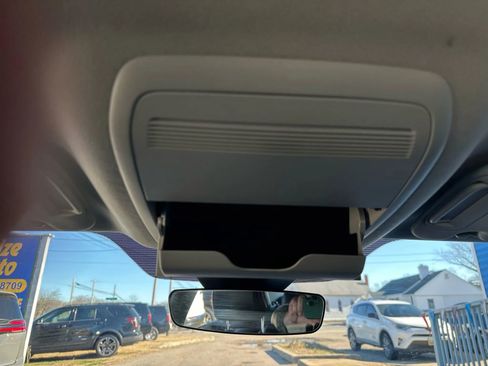 Used 2022 MAZDA MAZDA3 s image 36