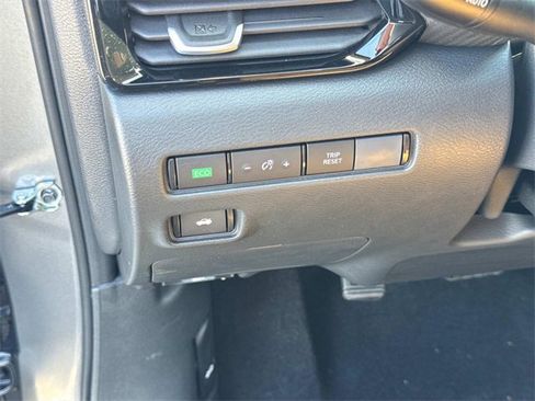 New 2025 Nissan Sentra SV w/ SV Premium Package image 26