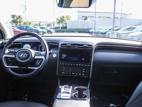 Certified 2023 Hyundai Tucson Limited w/ Cargo Package image 17