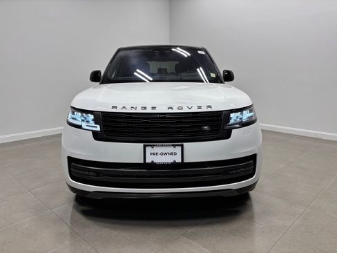 Used 2023 Land Rover Range Rover SE AWD/4WD image 3
