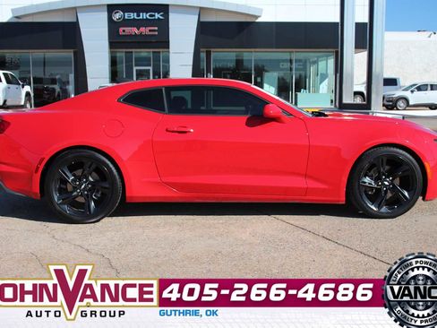 Used 2019 Chevrolet Camaro LT image 10