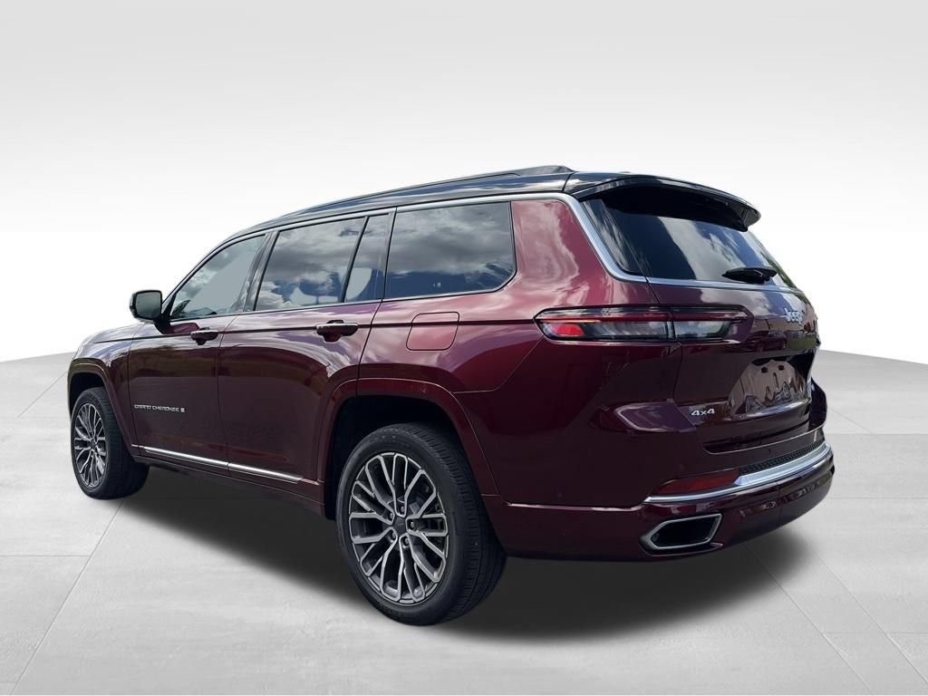 Used 2025 Jeep Grand Cherokee L Summit AWD/4WD image 15