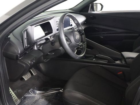 Used 2025 Hyundai Elantra Sport FWD image 20