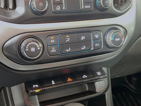 Used 2022 Chevrolet Colorado LT w/ Fleet Safety Package image 26