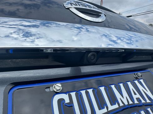 Used 2014 Nissan Pathfinder Platinum w/ Platinum Premium Package image 19