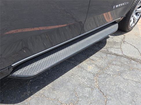 Used 2022 Jeep Wagoneer Series II AWD/4WD image 10