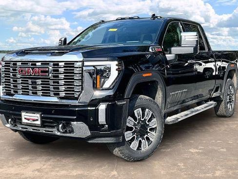 New 2026 GMC Sierra 2500 Denali w/ Technology Package image 2