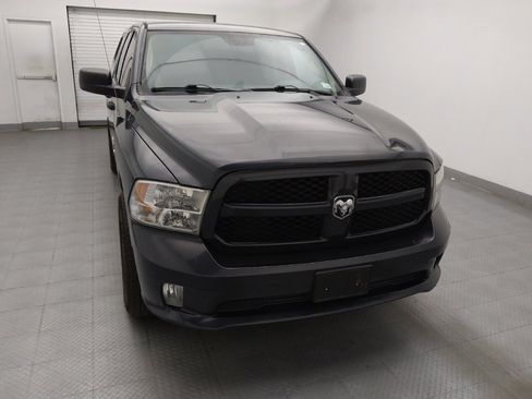 Used 2017 RAM 1500 Express RWD image 14