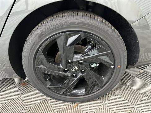 New 2026 Hyundai Elantra SEL Sport image 18