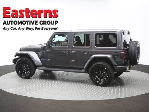 Used 2025 Jeep Wrangler Unlimited Sahara AWD/4WD image 61
