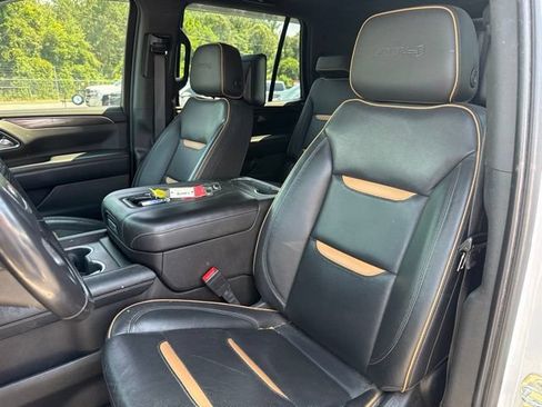 Used 2021 GMC Yukon AT4 w/ AT4 Premium Plus Package AWD/4WD image 13