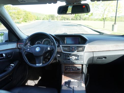 Used 2011 Mercedes-Benz E 350 E350 Sedan 4MATIC image 23