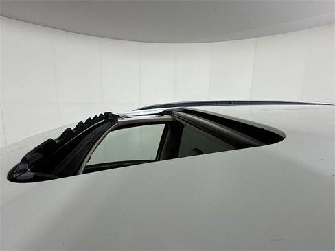 Used 2020 Honda Pilot Touring image 12