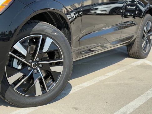 New 2026 Volvo XC60 B5 Core w/ Protection Package Premier image 8