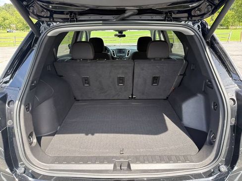 Used 2023 Chevrolet Equinox LT AWD/4WD image 9