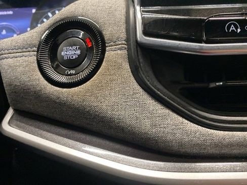 Used 2023 Jeep Compass Sport image 17