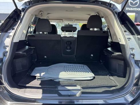 Used 2016 Nissan Rogue SV AWD/4WD image 7