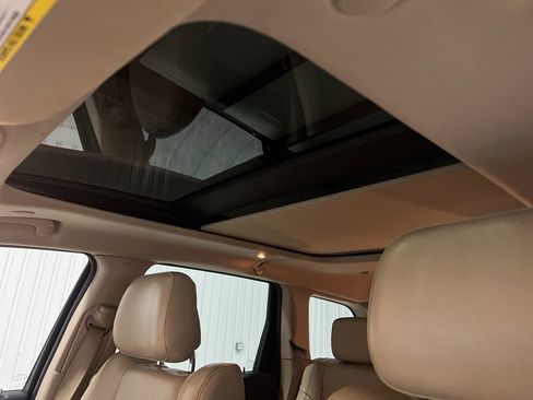 Used 2021 Jeep Grand Cherokee Limited w/ Luxury Group II image 17