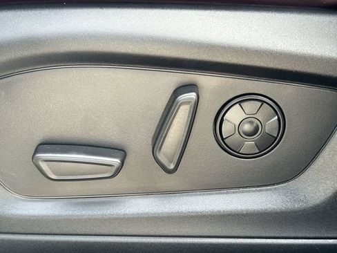 Certified 2025 Ford Explorer Platinum AWD/4WD image 12