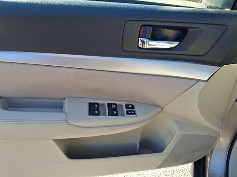 Used 2014 Subaru Outback 2.5i w/ Popular Package #1B image 12