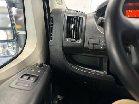 Used 2020 RAM ProMaster 3500 image 16