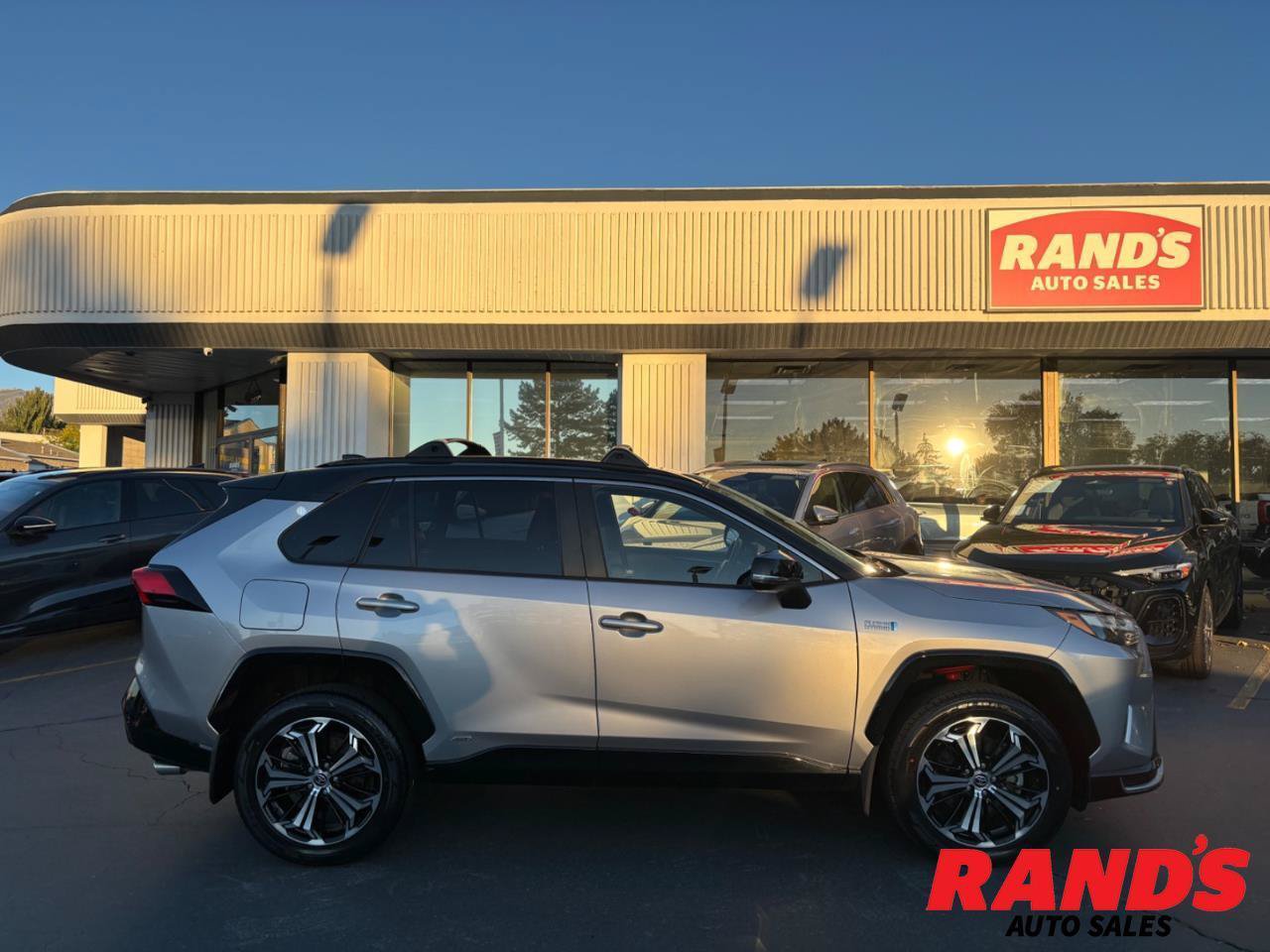 Used 2023 Toyota RAV4 XSE w/ Weather Package AWD/4WD image 1