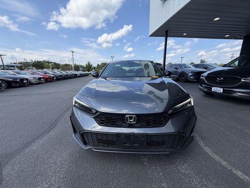 Used 2025 Honda Civic Sport image 4