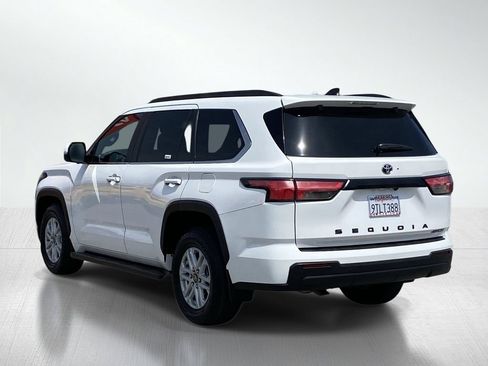 Certified 2025 Toyota Sequoia SR5 AWD/4WD image 4