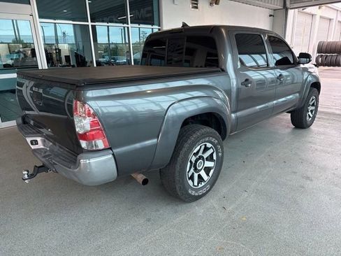 Used 2015 Toyota Tacoma PreRunner w/ SR5 Package image 9