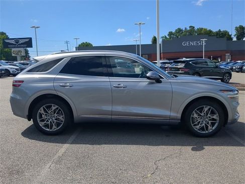 Used 2023 Genesis GV70 2.5T w/ Advanced Package image 3