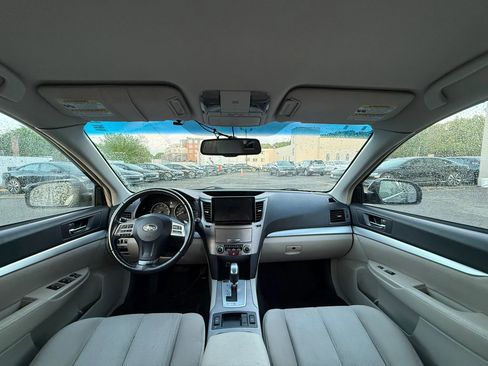 Used 2013 Subaru Outback 2.5i Premium w/ All-Weather Pkg AWD/4WD image 13