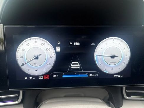 Used 2024 Hyundai Elantra SEL w/ Convenience Package FWD image 17