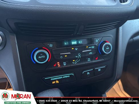 Used 2019 Ford Escape SE image 18