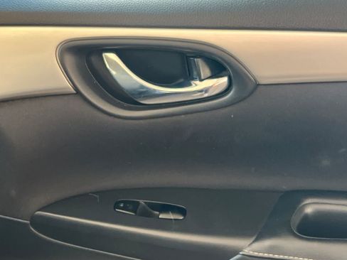 Used 2018 Nissan Sentra S FWD image 19