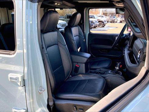 Certified 2024 Jeep Wrangler Sahara w/ Technology Group image 7