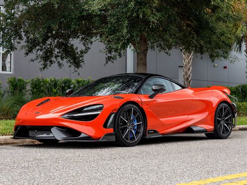 Used 2021 McLaren 765LT RWD image 25