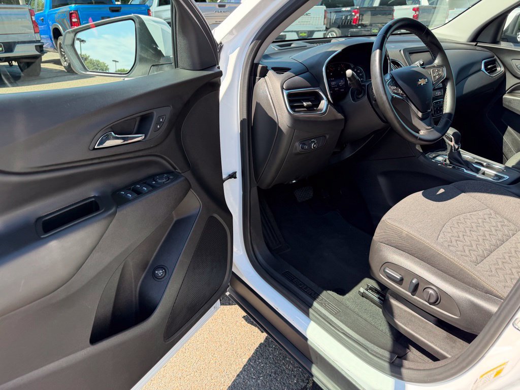 Certified 2024 Chevrolet Equinox LT AWD/4WD image 15