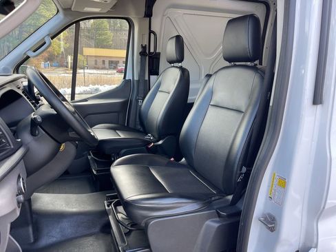 Certified 2020 Ford Transit 250 Medium Roof image 17