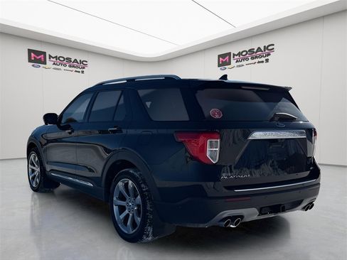 Used 2020 Ford Explorer Platinum w/ Premium Technology Package image 6
