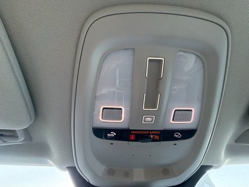 Certified 2023 Volvo XC90 B6 Plus image 34