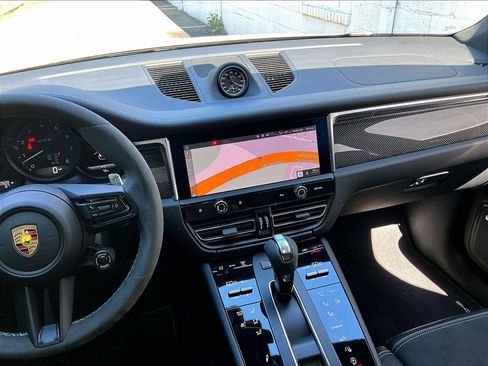 Certified 2023 Porsche Macan GTS AWD/4WD image 10