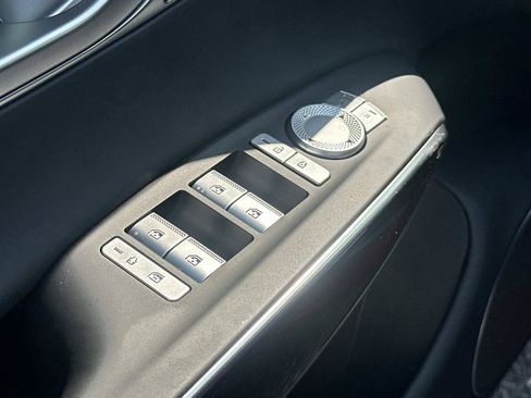 New 2026 Genesis GV70 2.5T AWD/4WD image 25