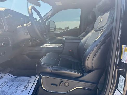 Used 2024 Ford F250 Platinum AWD/4WD image 9