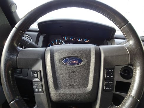 Used 2013 Ford F150 XLT w/ XLT Chrome Pkg image 17