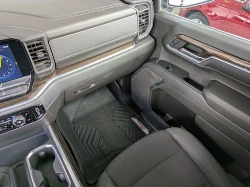 Used 2024 Chevrolet Silverado 1500 LT Trail Boss w/ Protection Package image 15