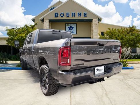 Used 2025 RAM 2500 Laramie AWD/4WD image 3