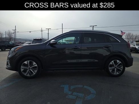 Used 2022 Kia Niro EX w/ Cold Weather Package image 5