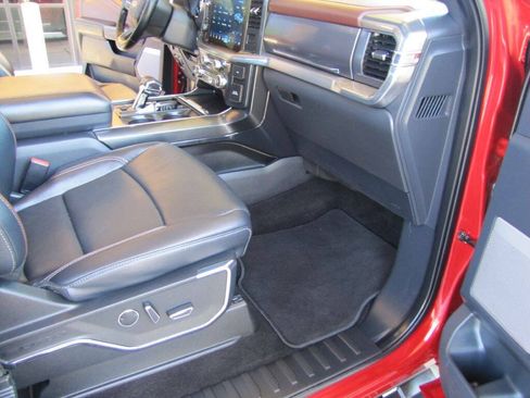 Used 2022 Ford F150 Lariat w/ Equipment Group 502A High AWD/4WD image 21