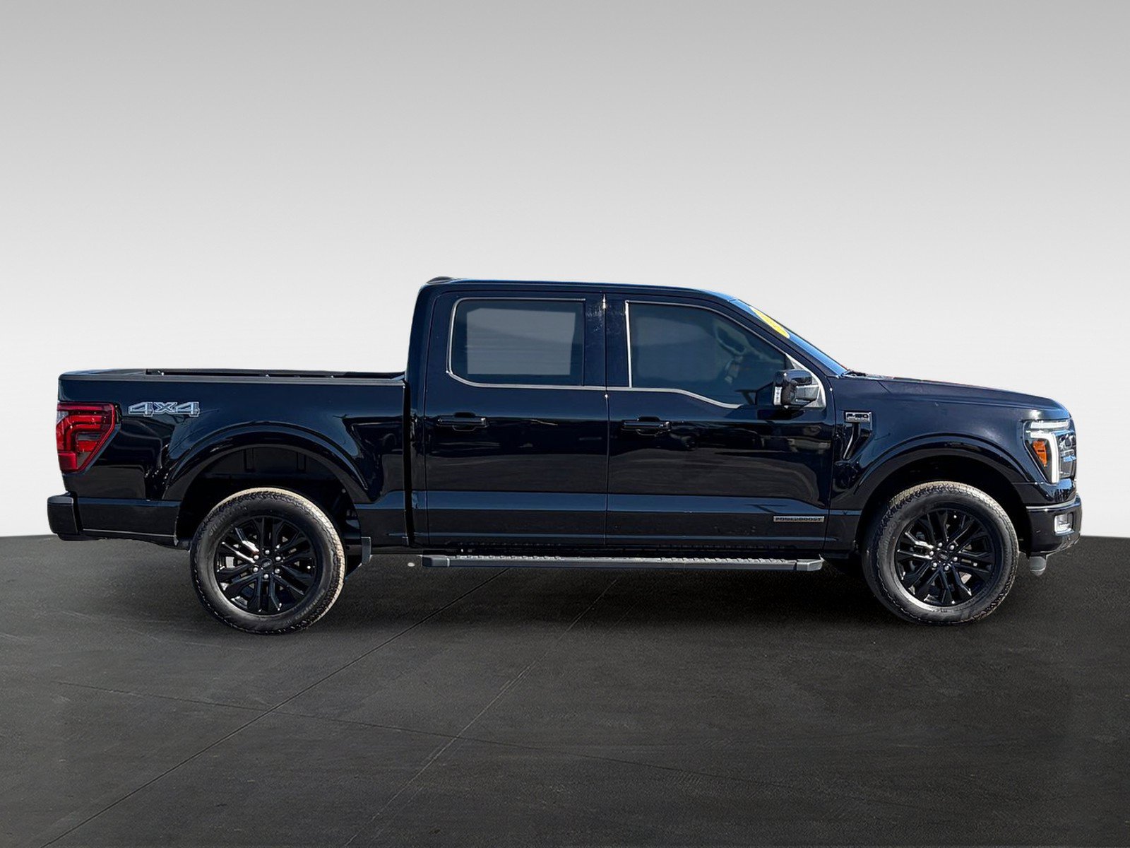 Used 2024 Ford F150 Lariat AWD/4WD image 4